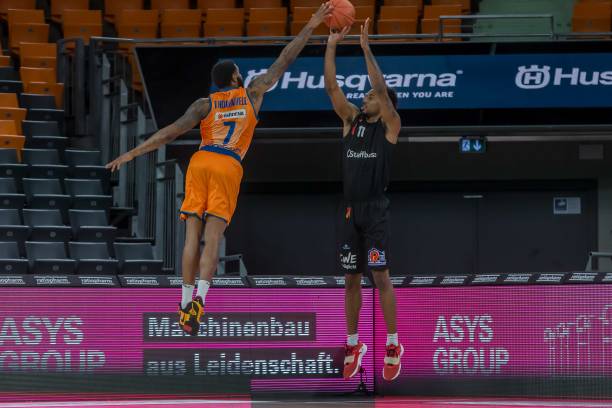 都成为了她 都成为了她