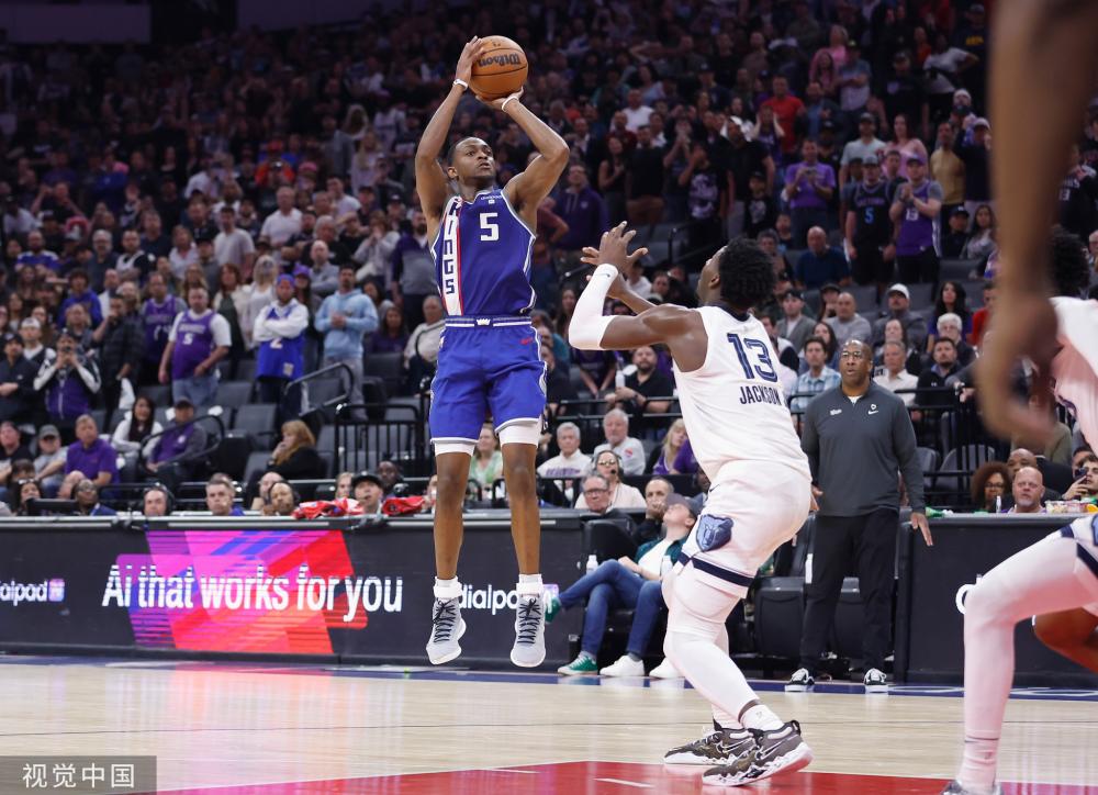 的表现显示 的表现显示